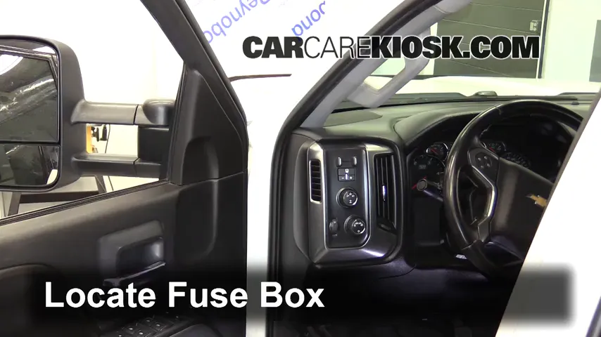 2015 Chevrolet Silverado 2500 HD LT 6.6L V8 Turbo Diesel Crew Cab Pickup Fuse (Interior)